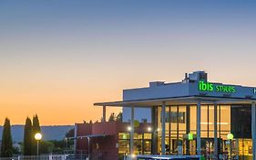 ibis Styles Pertuis Portes du Luberon